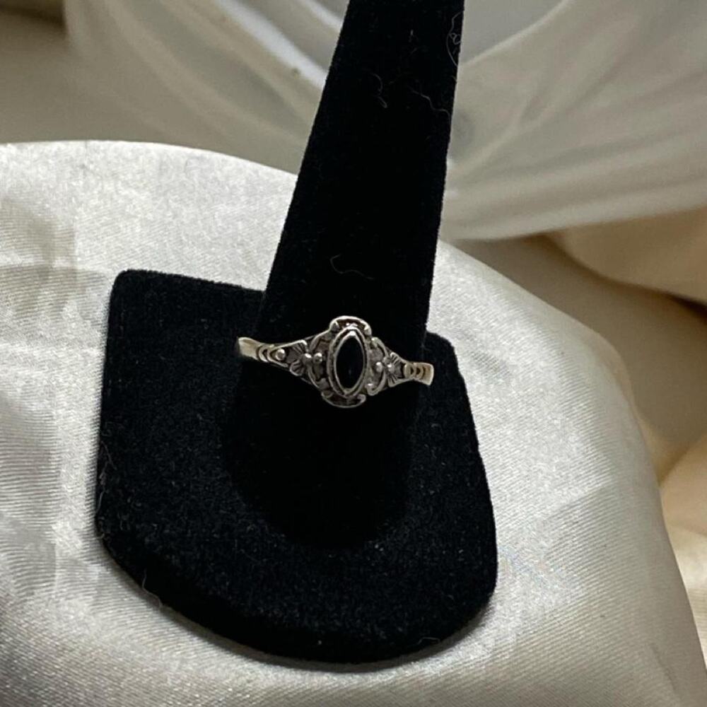 Vintage Sterling Silver Black Onyx Marquise Ring Size 8 Ornate Floral Filigree